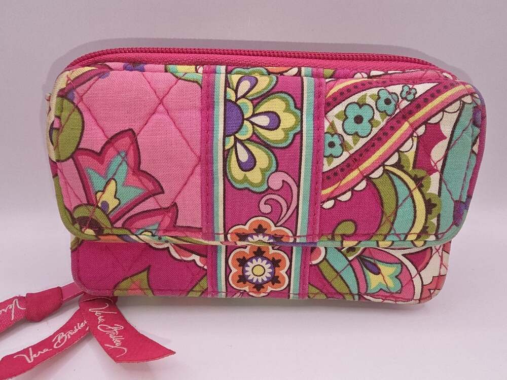 Vera Bradley Quilted Wallet Zip Around 5.5 Inch Pink Paisley